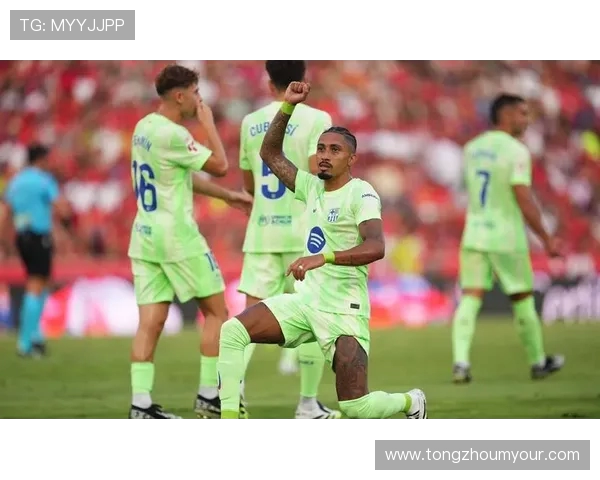 费兰双响亚马尔建功 巴萨客场力克马竞重燃西甲争冠希望